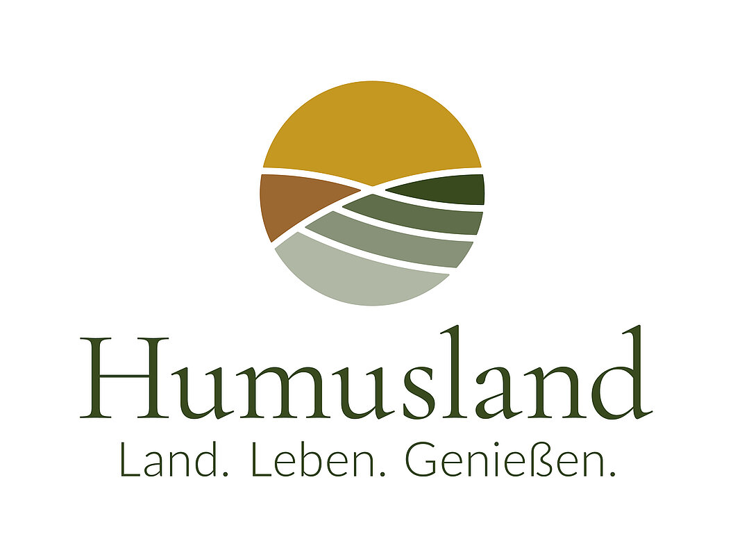 Humusland Logo – Land. Leben. Genießen.